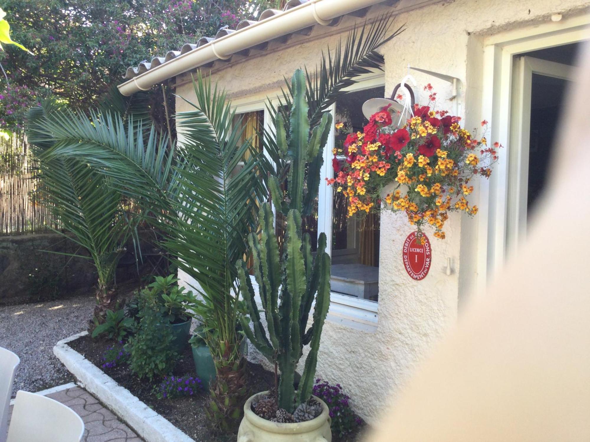 Hotel Le Castellamar Sainte-Maxime Exterior foto